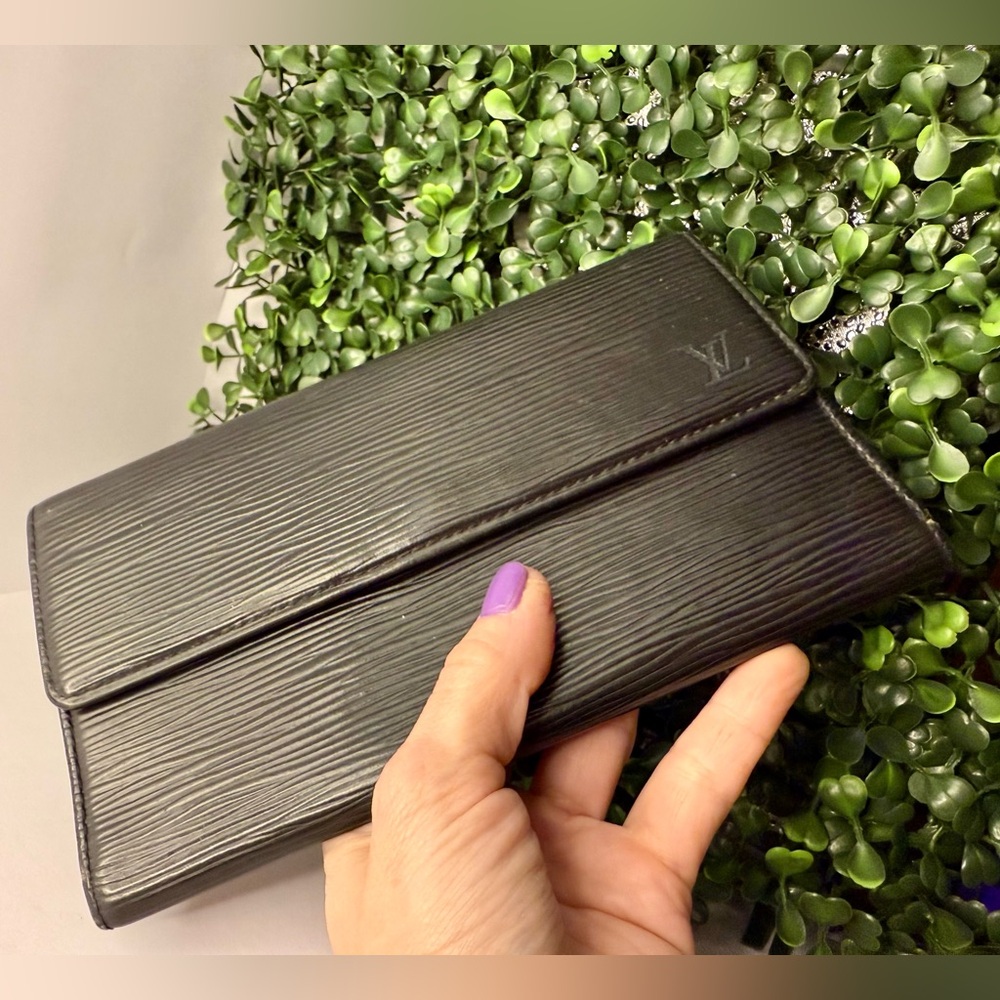 Louis Vuitton Black Epi Leather Clutch Wristlet